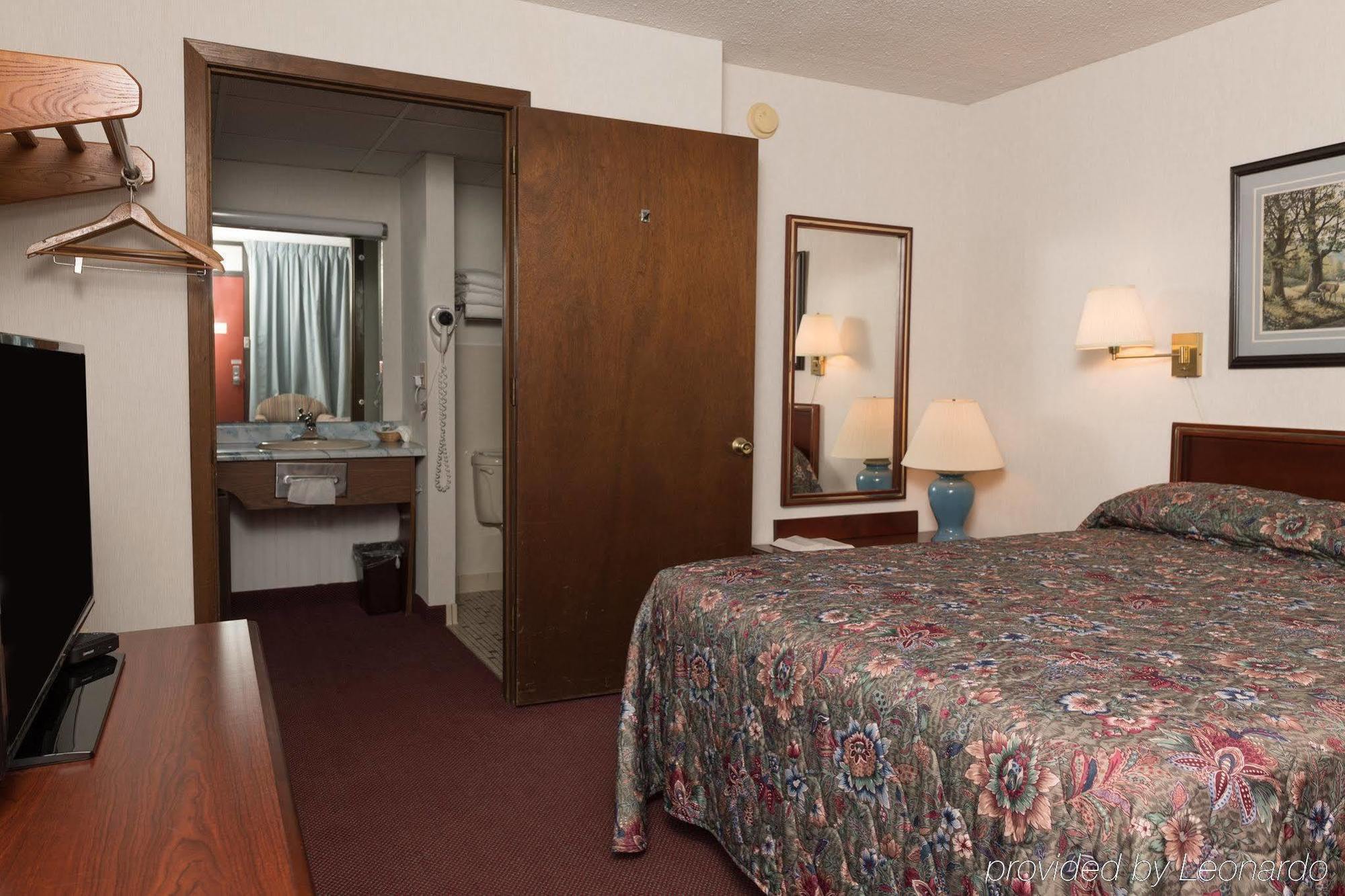 Highland Manor Inn 2*